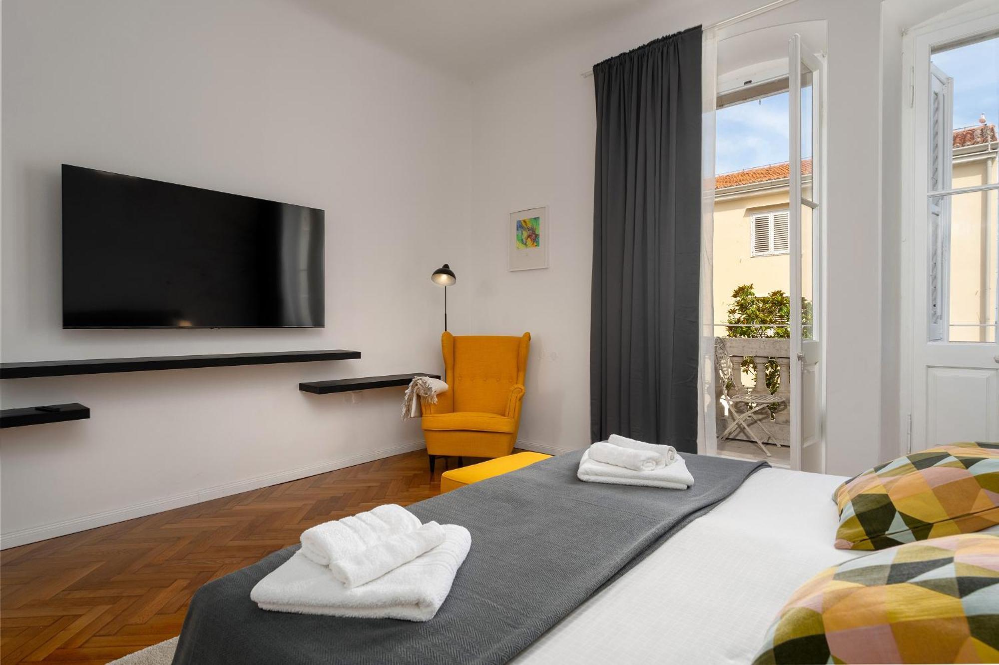 Romeo And Juliet Apartment With Balcony And Sea View ポレッチ エクステリア 写真