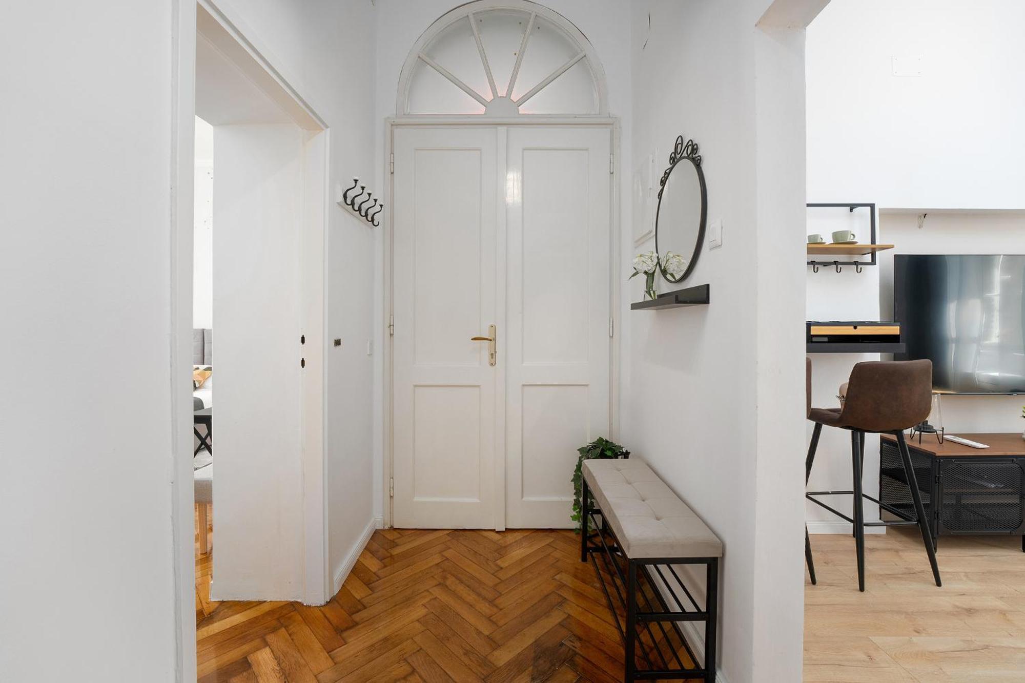 Romeo And Juliet Apartment With Balcony And Sea View ポレッチ エクステリア 写真